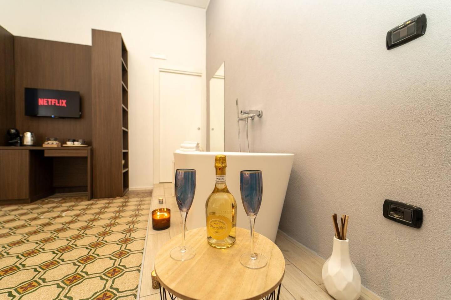 La Piazza Suite Napoli Dış mekan fotoğraf