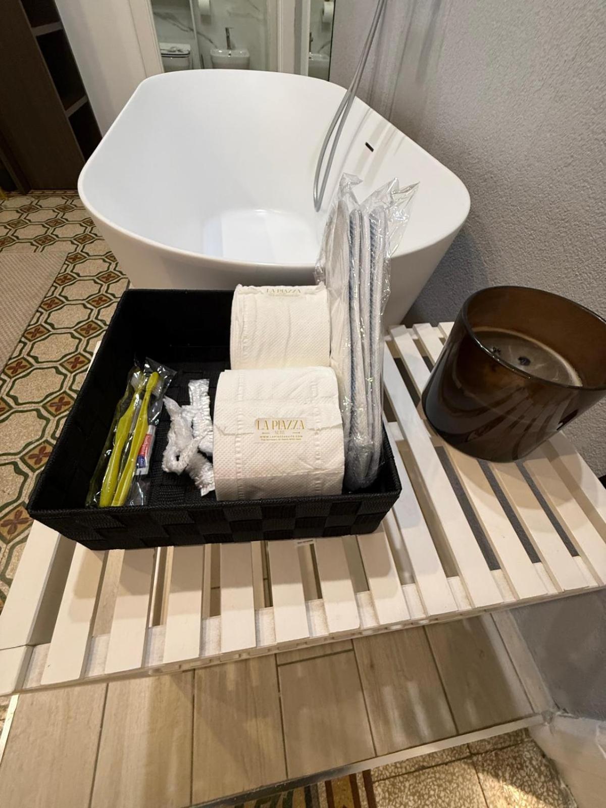 La Piazza Suite Napoli Dış mekan fotoğraf