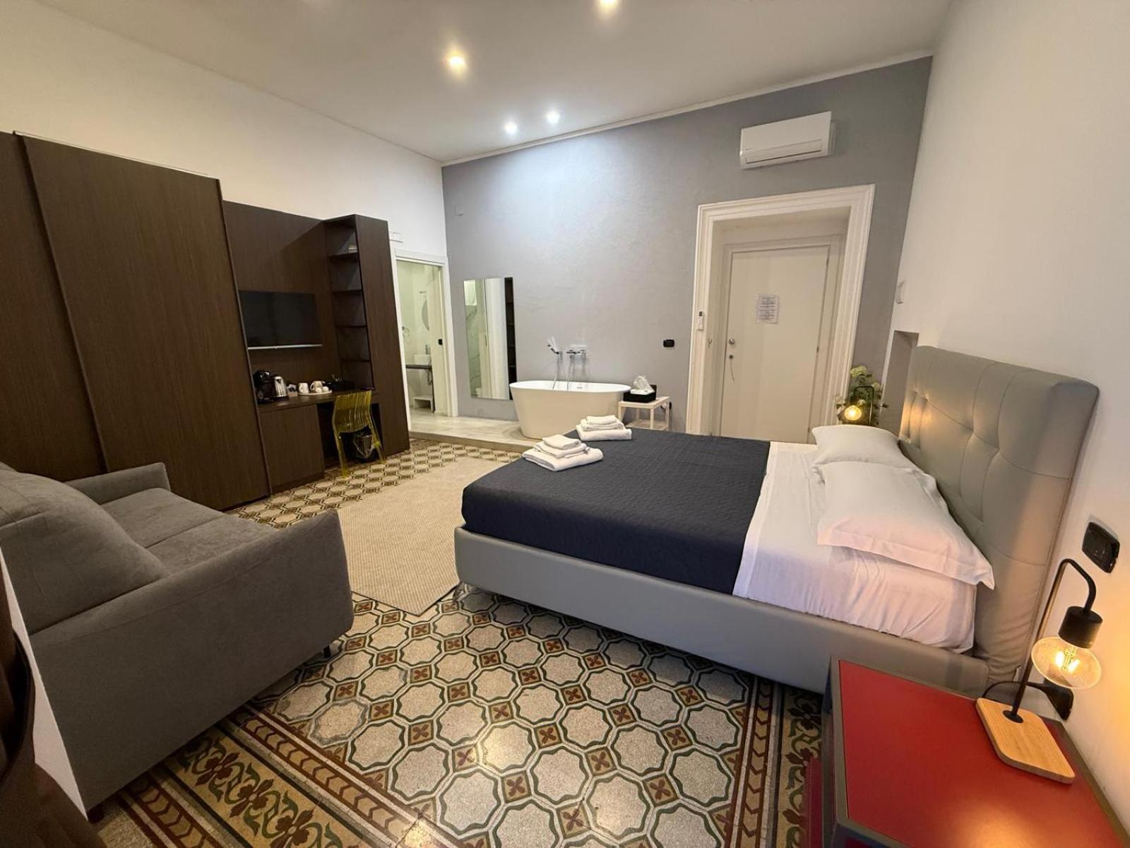 La Piazza Suite Napoli Dış mekan fotoğraf