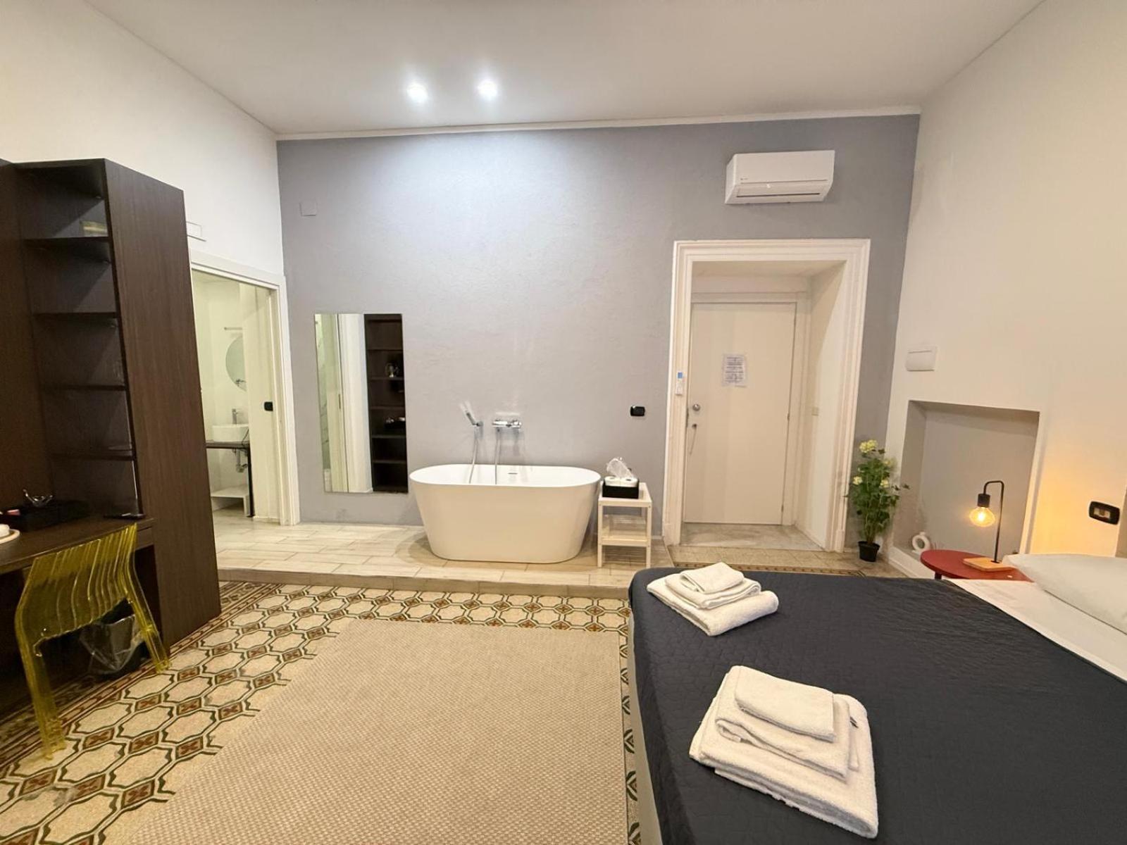 La Piazza Suite Napoli Dış mekan fotoğraf